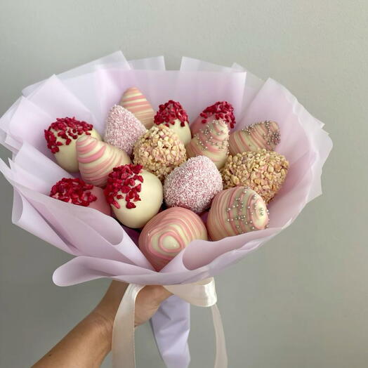 Букет из 15 клубника в шоколаде