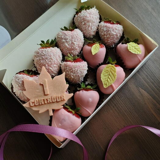 Клубника со сливками ( в шоколаде) Бокс