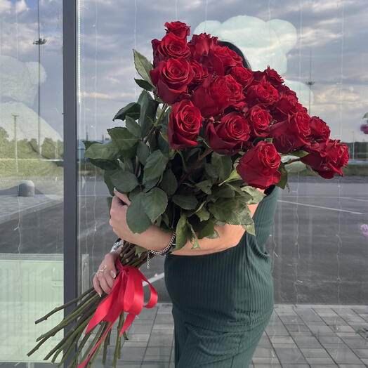 Букет из 25 метровых роз