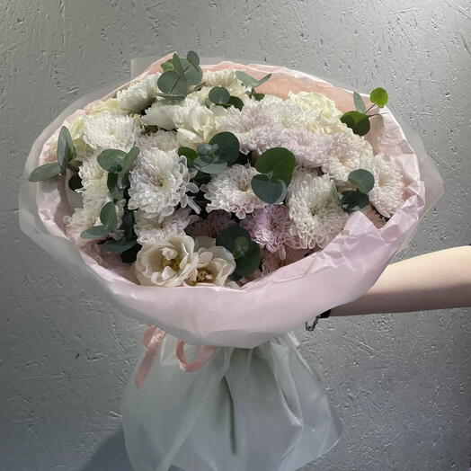 Букет с кустовыми розами