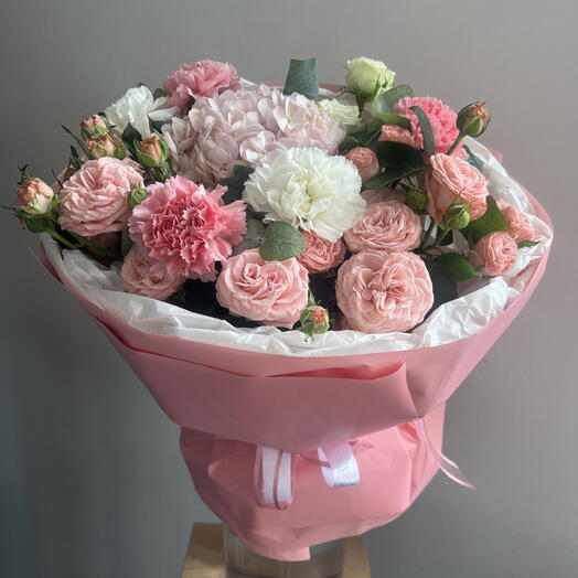 Букет Мадам бомбастик с розовой гортензией 💕