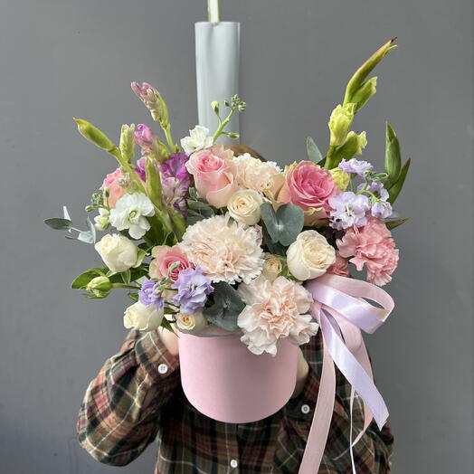 Нежная композиция с Гладиолусами, Розами и Диантусами 🌸
