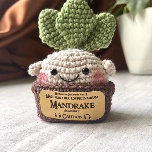 Мандрагора вязаная игрушка