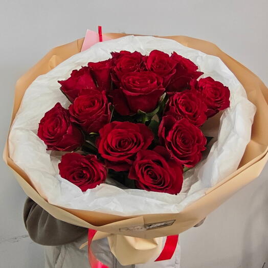 Букет из красных роз 15 штук Кения от Цветочной студии 🌹