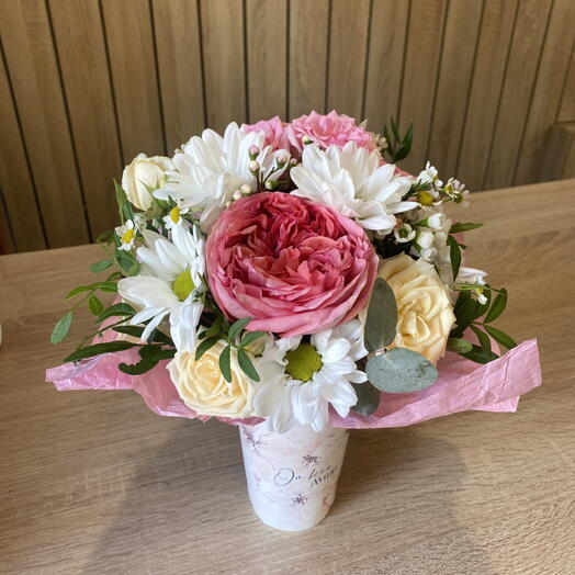 Цветочная Композиция с Пионовидной Розой и Ромашками🌸