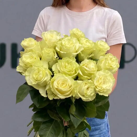 Букет из 15 роз 60см Мондиаль