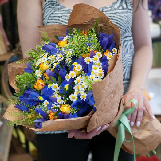 A bouquet of flowers Summer is a small life