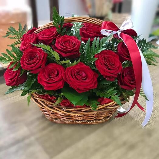 Корзина с цветами