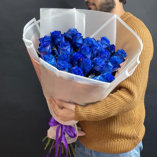 Bouquet of magical blue roses