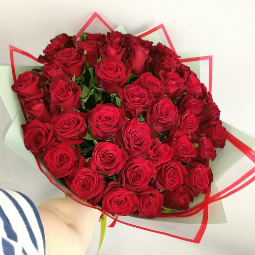 Букет из красных роз 51 шт