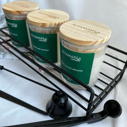 Scented candle "Sandalwood and coconut"