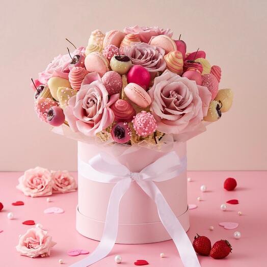 Bouquet of strawberries and roses