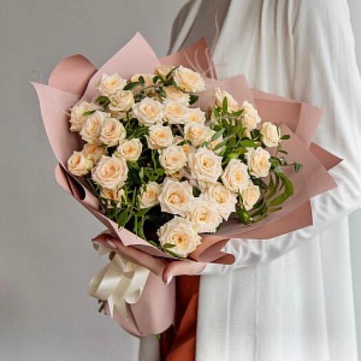 Bouquet of bush roses