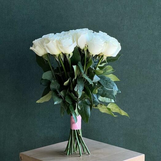 25 rosas blancas