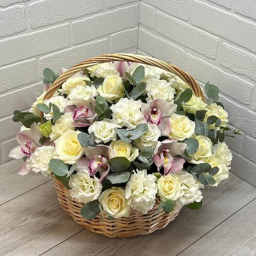 Basket with flowers