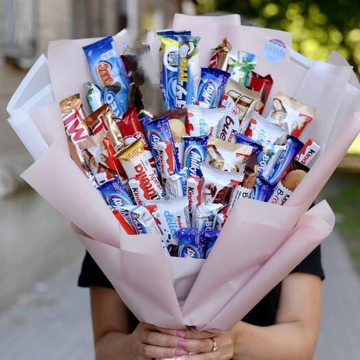 Букет из конфет "Сладкий десерт"