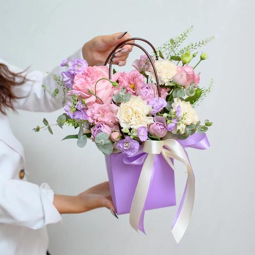 Эффектная композиция в сумочке