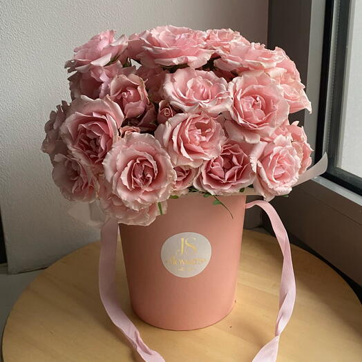 Коробочка из кустовых роз🌸
