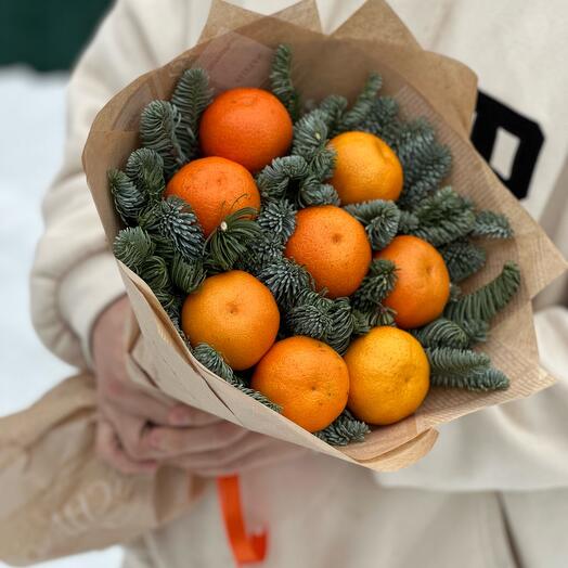 Новогодний букет с мандаринами