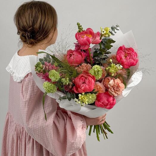 A summer bouquet of coral peonies, blooming viburnum and antirynum. BOUQUET 562