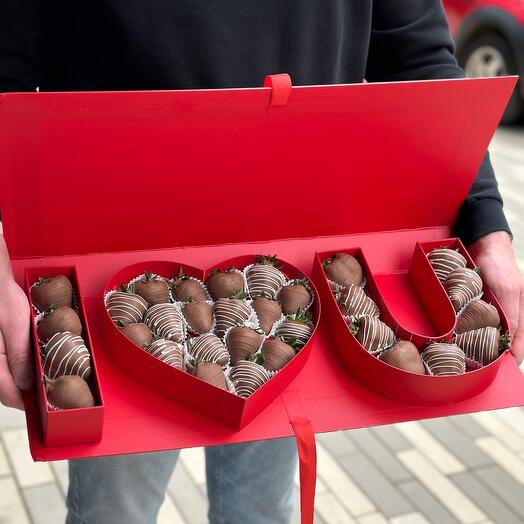 Клубника в шоколаде "I love you"
