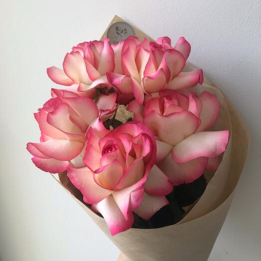 5 rosas exuberantes francesas
