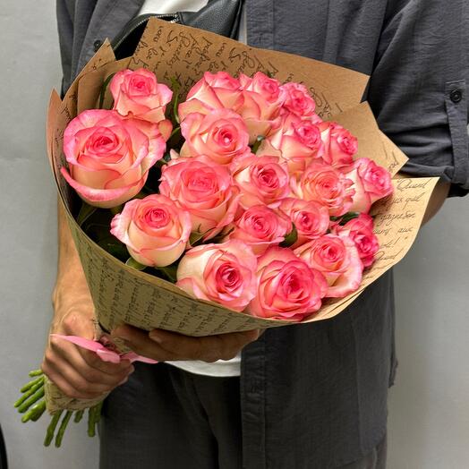 Bouquet of 19 roses