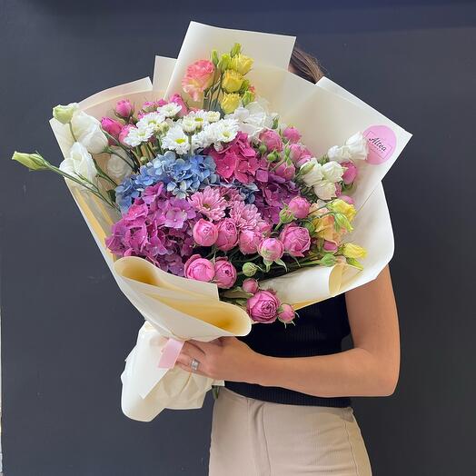 Colorful summer bouquet