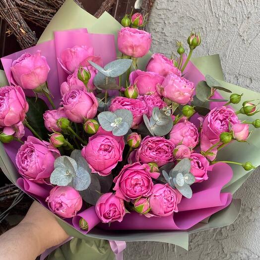 Букет с пионовидной кустовой розой 💕