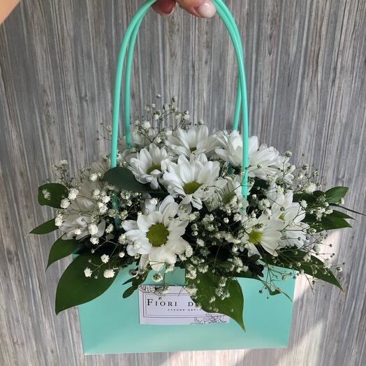 Handbag with bush chrysanthemum and gypsophila
