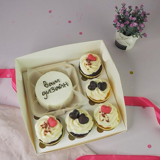 A set of bentos and cupcakes