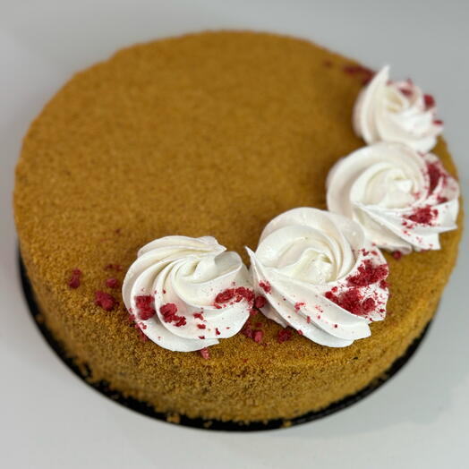 Honey cake with raspberry