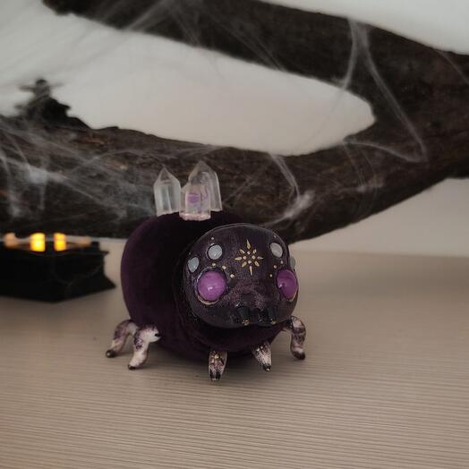 Cute spider purple eyes