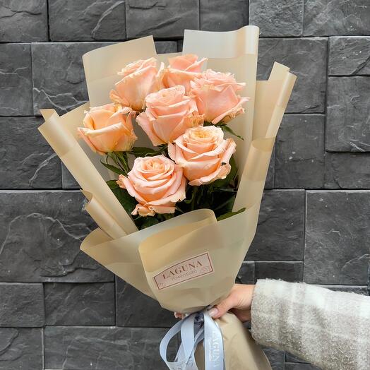 Mono ramo de rosas peonías de melocotón