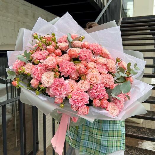 Кустовые розы с Диантусами Романтик 💕🤗