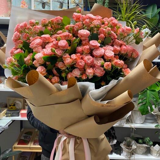 Букет из кустовых роз 80см Нежность Бомбастик