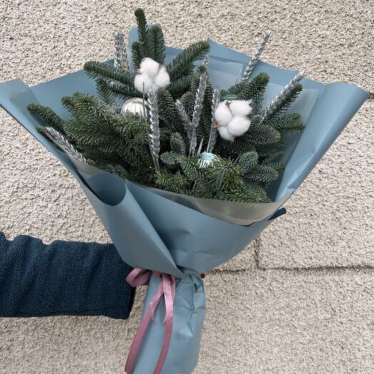Новогодний букет с елкой