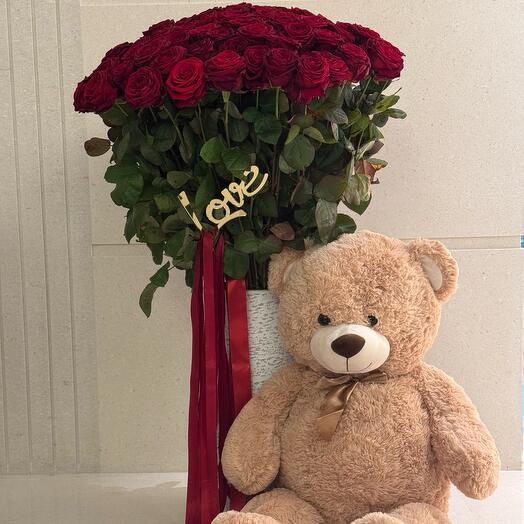 Bouqet roses in vase