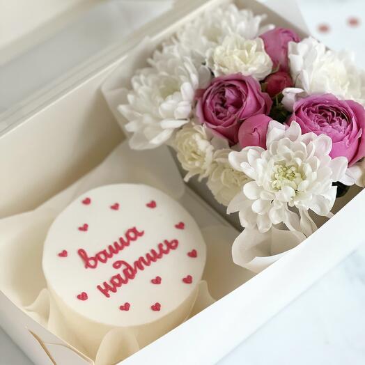 Conjunto de pastel de Bento y flores vivas