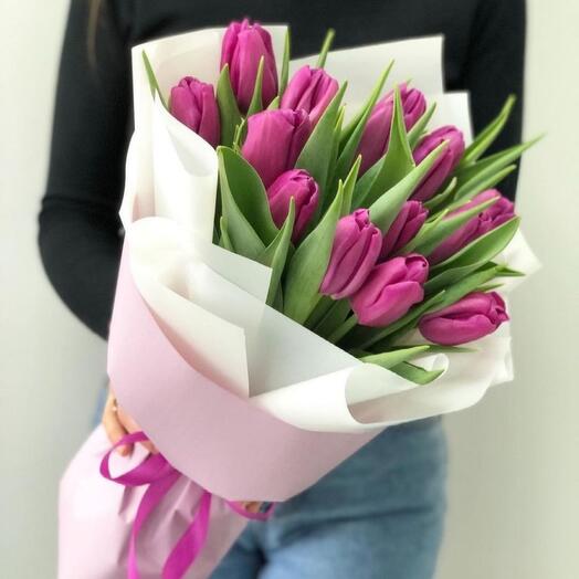 15 тюльпанов фиолетовые