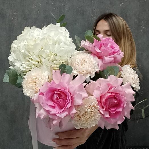 Цветы в коробке микс