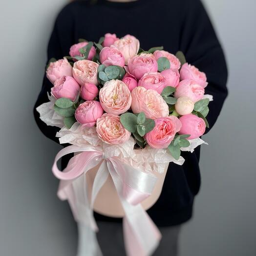 Box 69 with peony-shaped roses