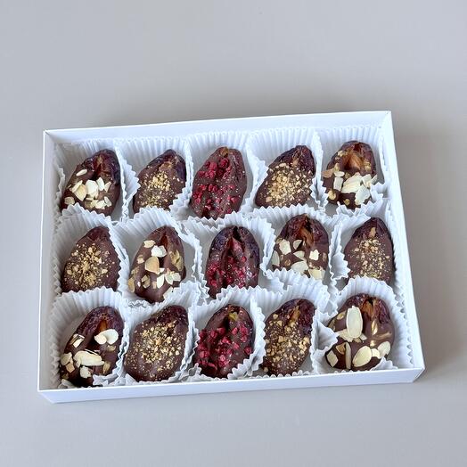 Финики в шоколаде 15 шт