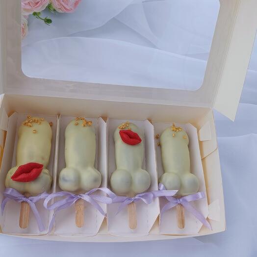 Подарок подружке 18+