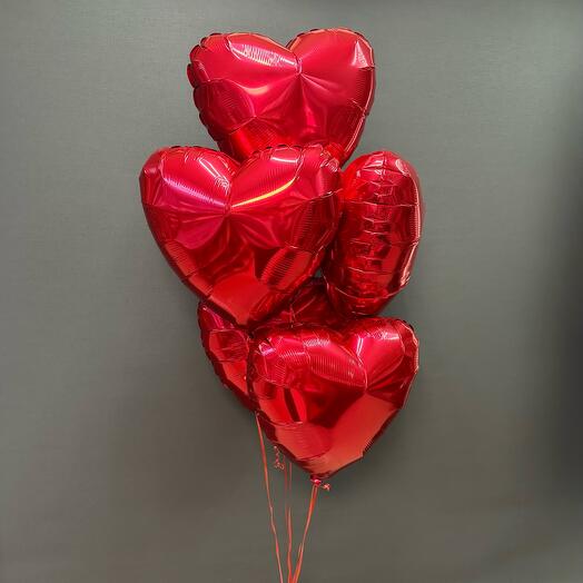 5 red hearts on a weight