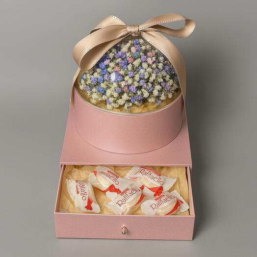 Цветы в коробке