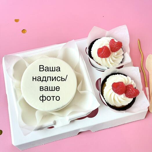 Бенто торт на день рождения с ванильными капкейками