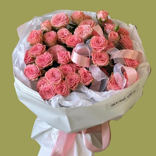 Bouquet of 9 branches of bush rose BAL MUSETT