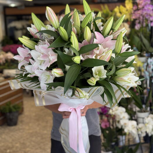 Pembe Lilyum Buketi