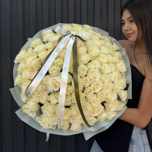 Букет из 101 голландской розы Mondial